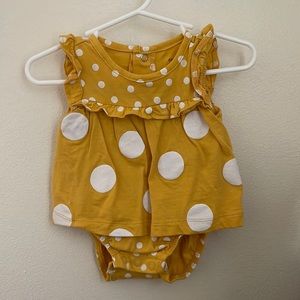 Carter’s summer baby bodysuit